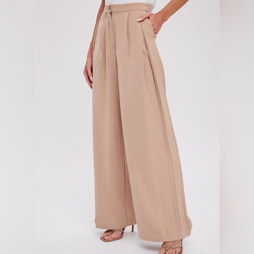 Bluivy Taupe Pintuck Wide Leg Pants Size Small & Medium